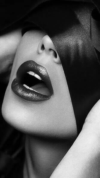 3. Brinque com a Imaginação: O Poder da Venda na Sedução