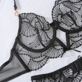 Lingerie Sensual com Renda: Sua Nova Arma de Sedução