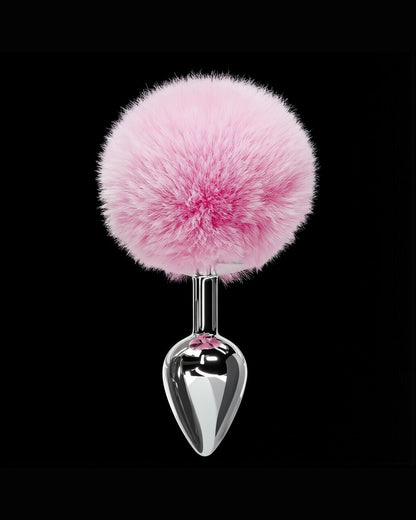 Plug Tália — aço polido e pompom de pelúcia