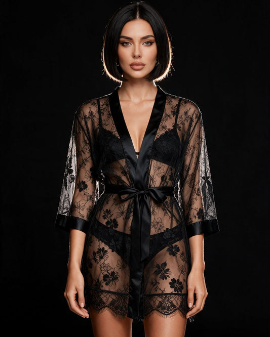 Robe Kimono Astéria — renda floral e faixa de cetim