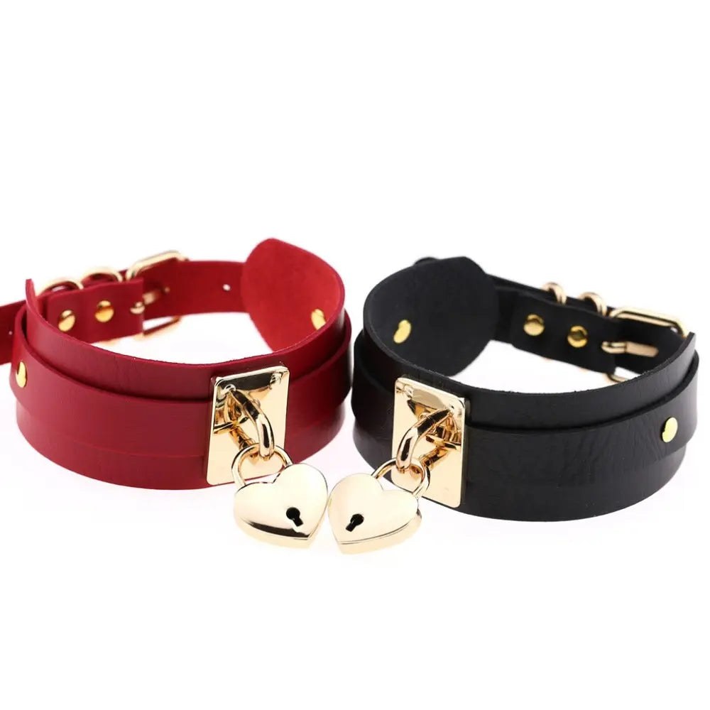Choker Calisto — coração dourado e fecho ajustável